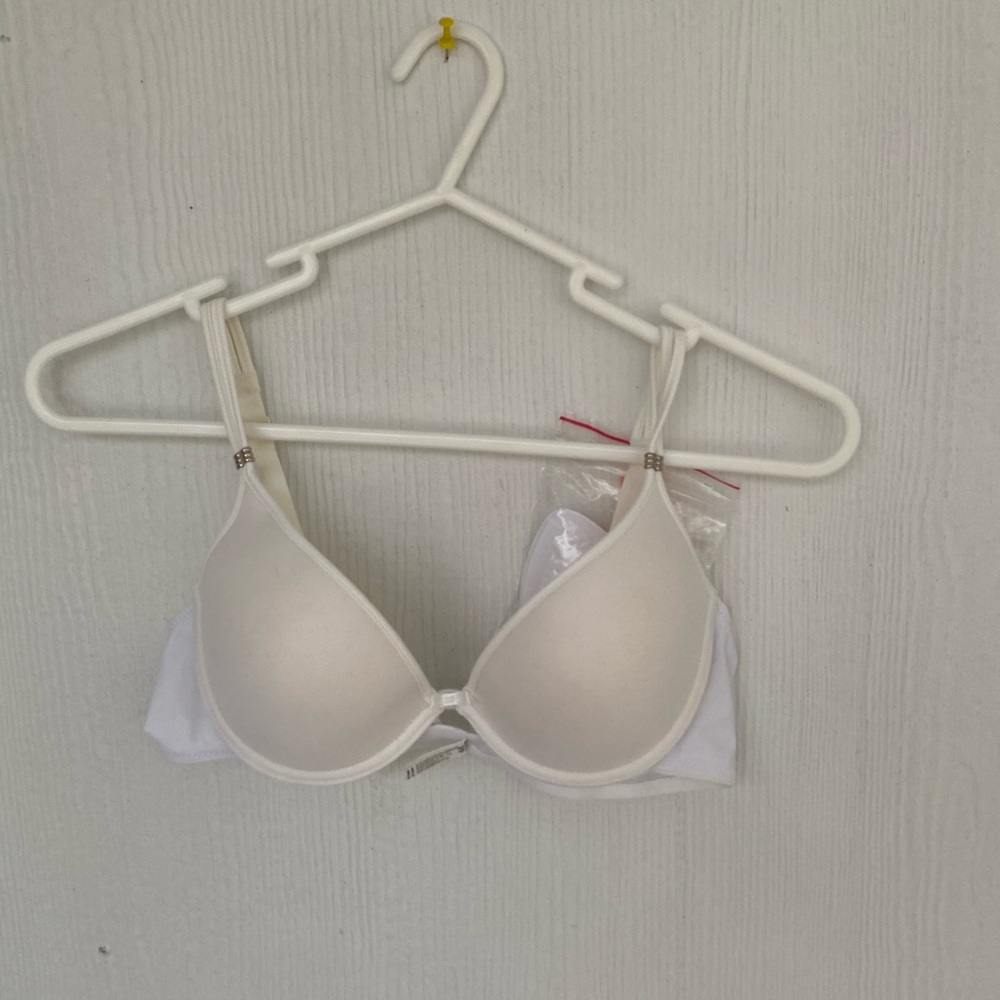 Simple white bra RARE - Picture 2 of 11